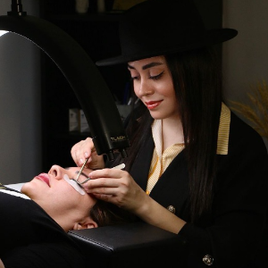 اکستنشن مژه شیوا